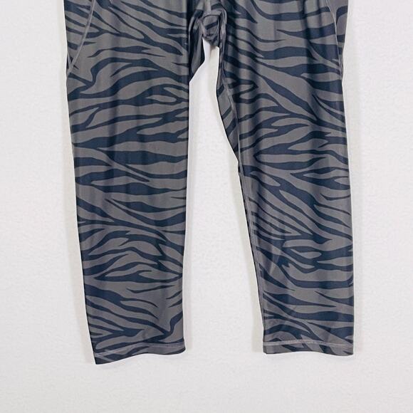 Old Navy Active Leggings Capri Length Womens XL Powersoft Pockets Gray - Picture 4 of 7